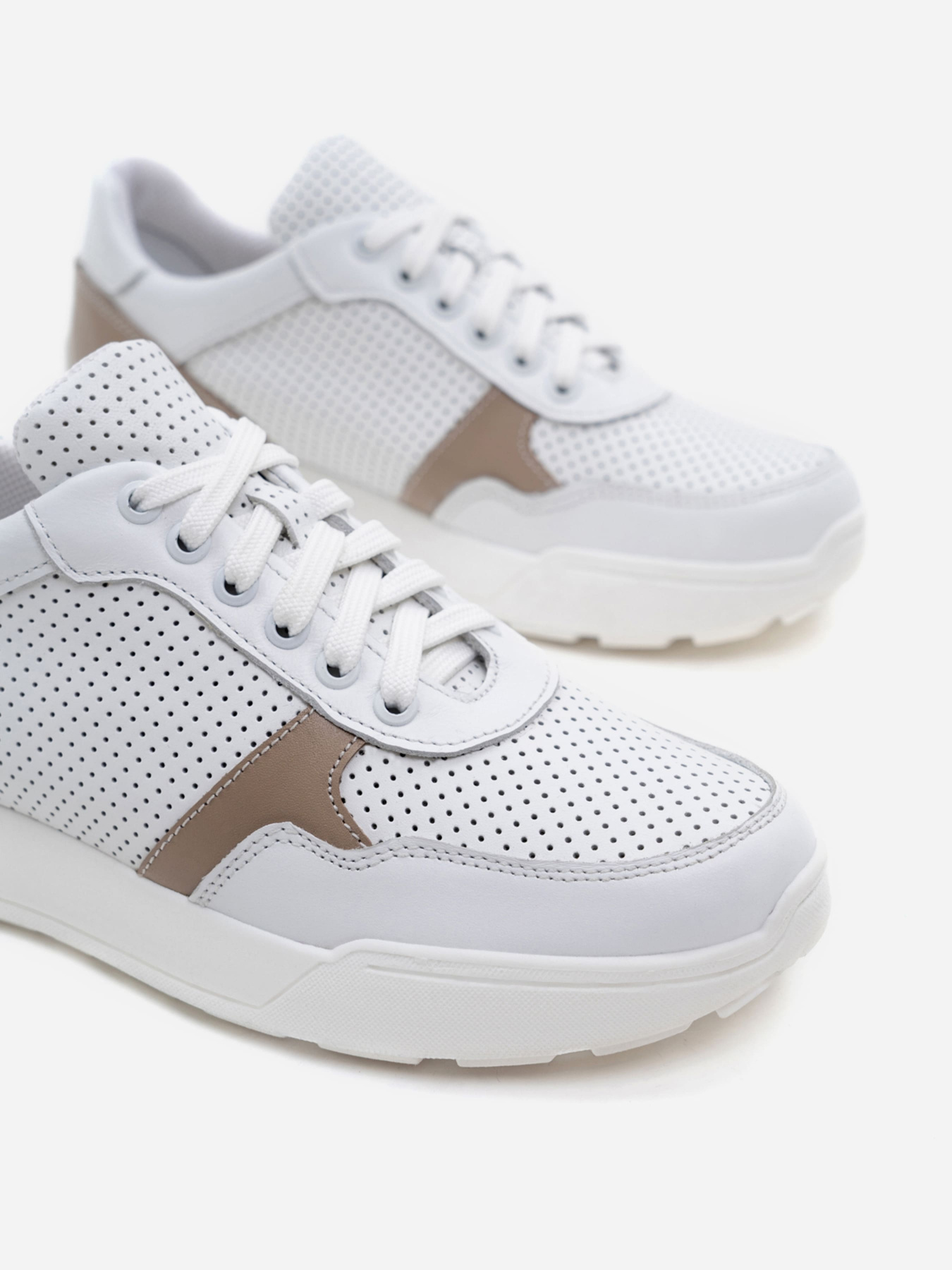 Кросівки повсякденні ISSA Plus модель OB2-213_white Фото