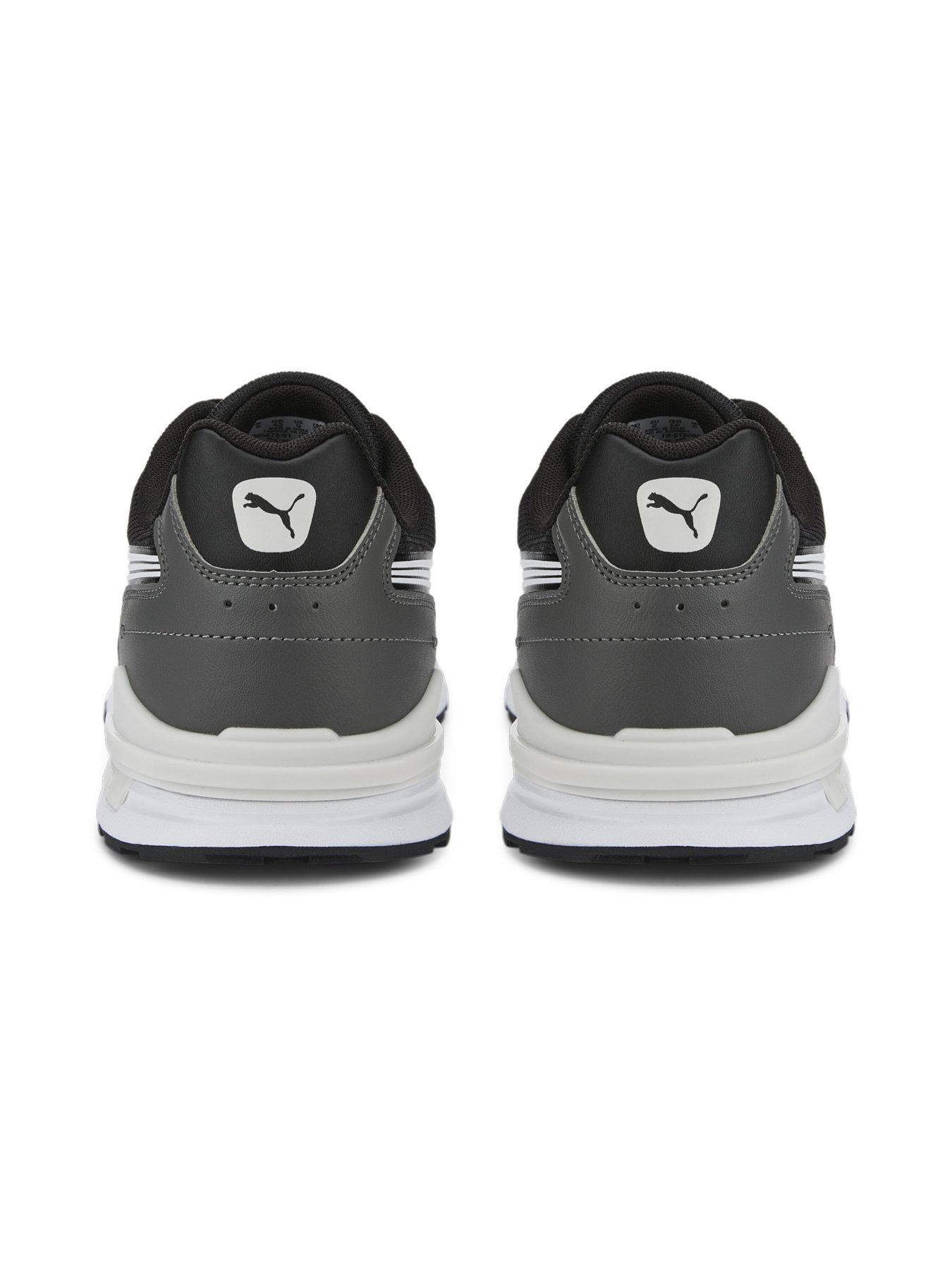 Кросівки для бігу PUMA Graviton Mega модель 385873 Фото