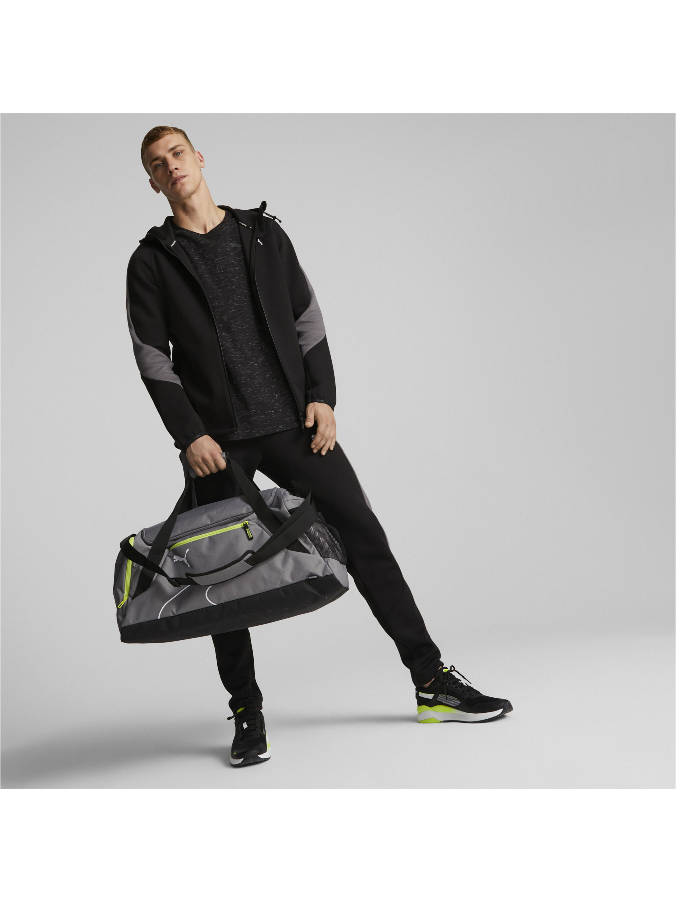 Дорожная сумка PUMA Fundamentals Sports Bag M модель 079237 Фото