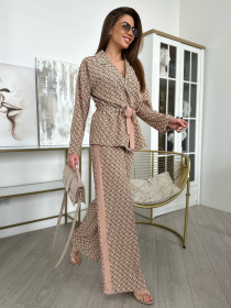 Повсякденний костюм ISSA Plus модель 13852_beige Повсякденний костюм ISSA Plus модель 13852_beige Фото