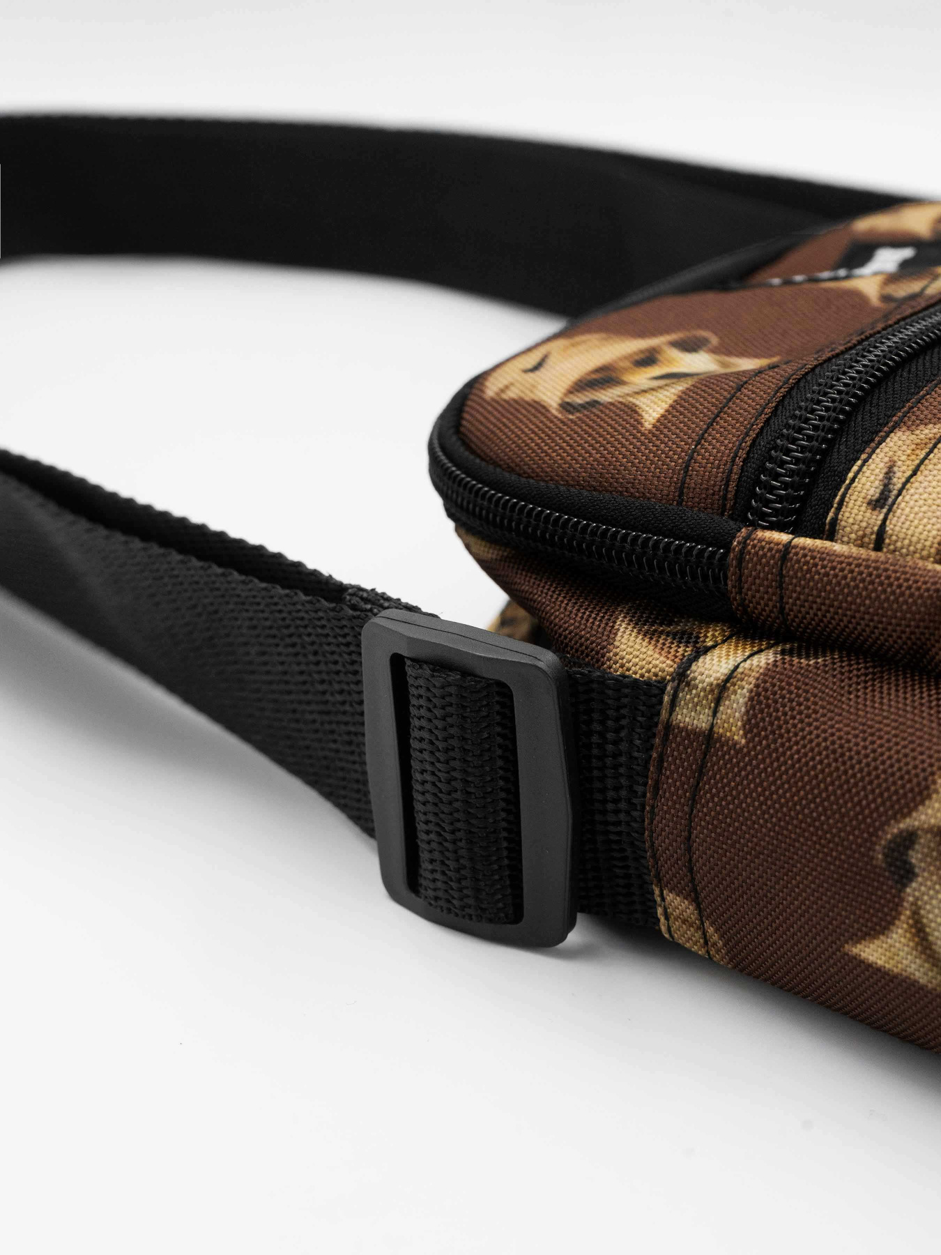 Мессенджер Custom Wear Модель cw--4786 Фото