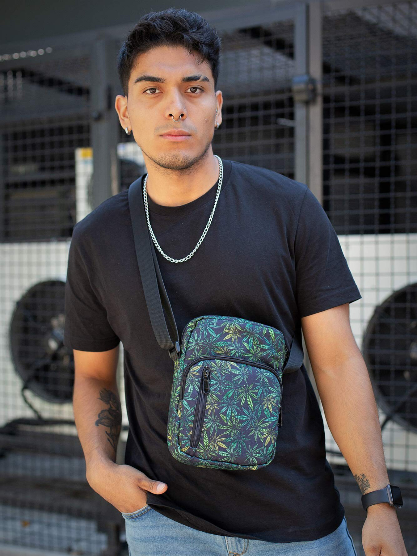 Мессенджер Without модель 8048139 Фото