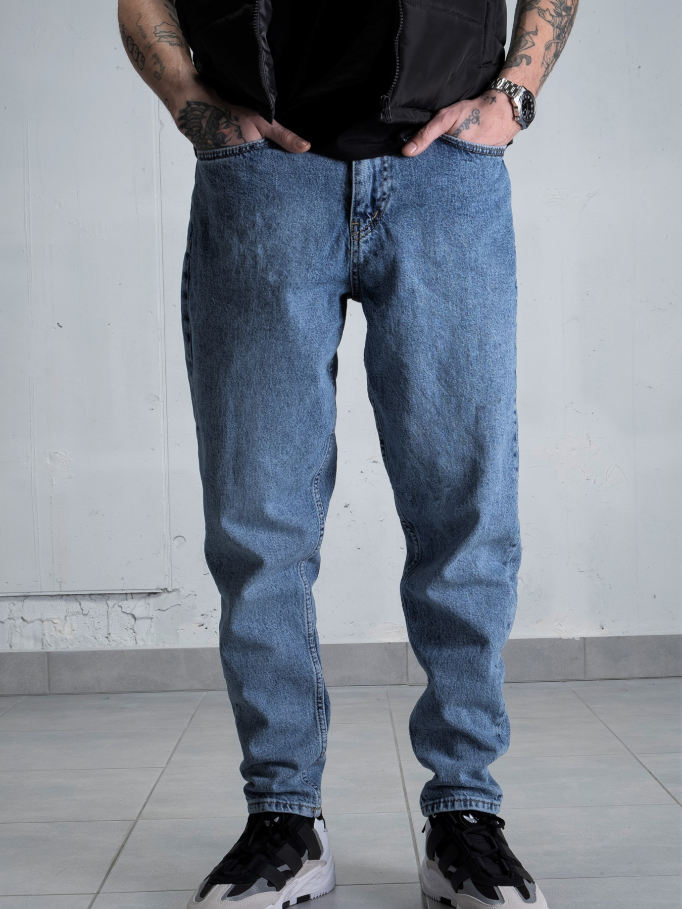 Завужені джинси Without модель 8055023 Фото