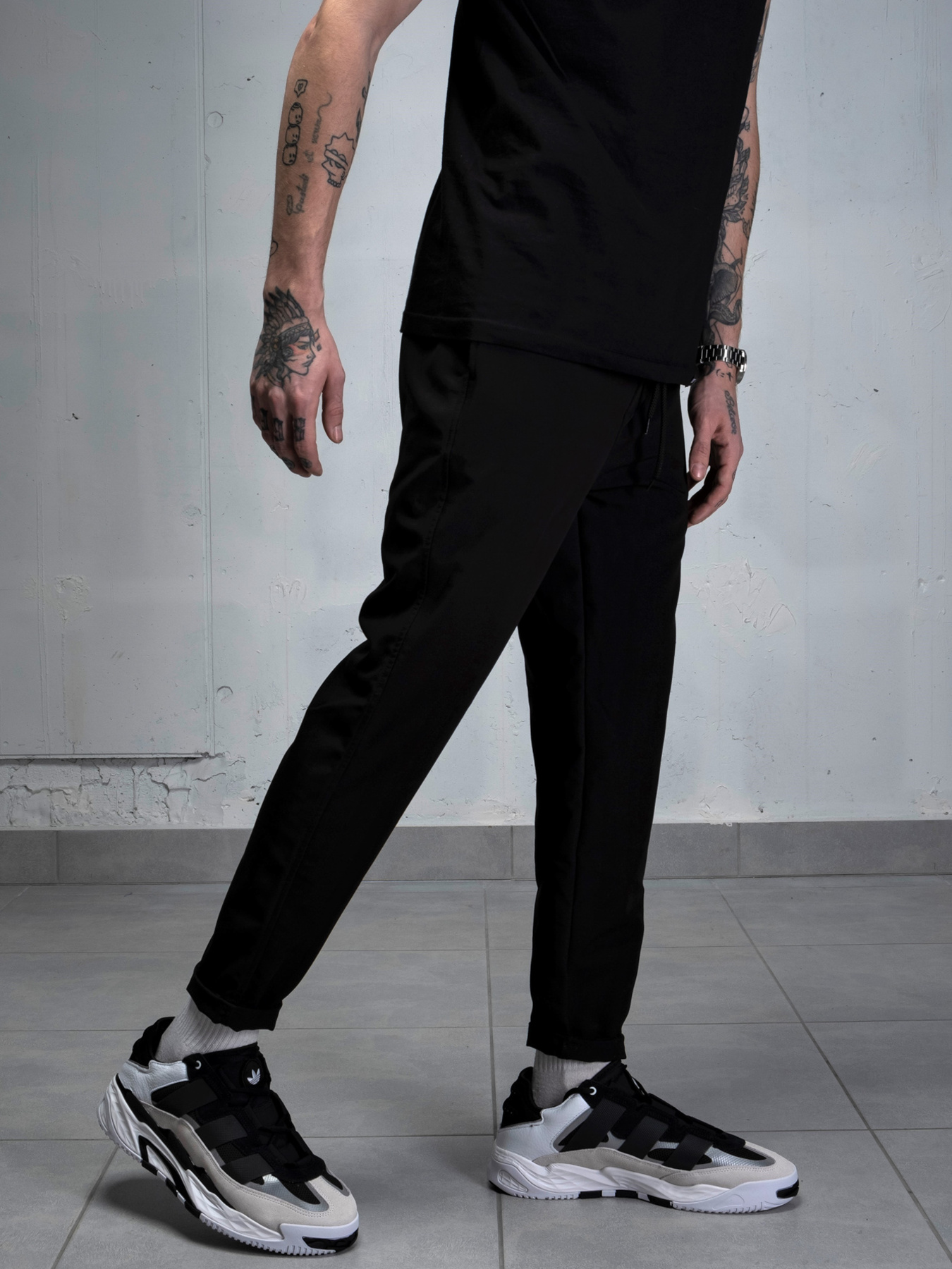 Брюки повседневные Without модель 8055059 Фото