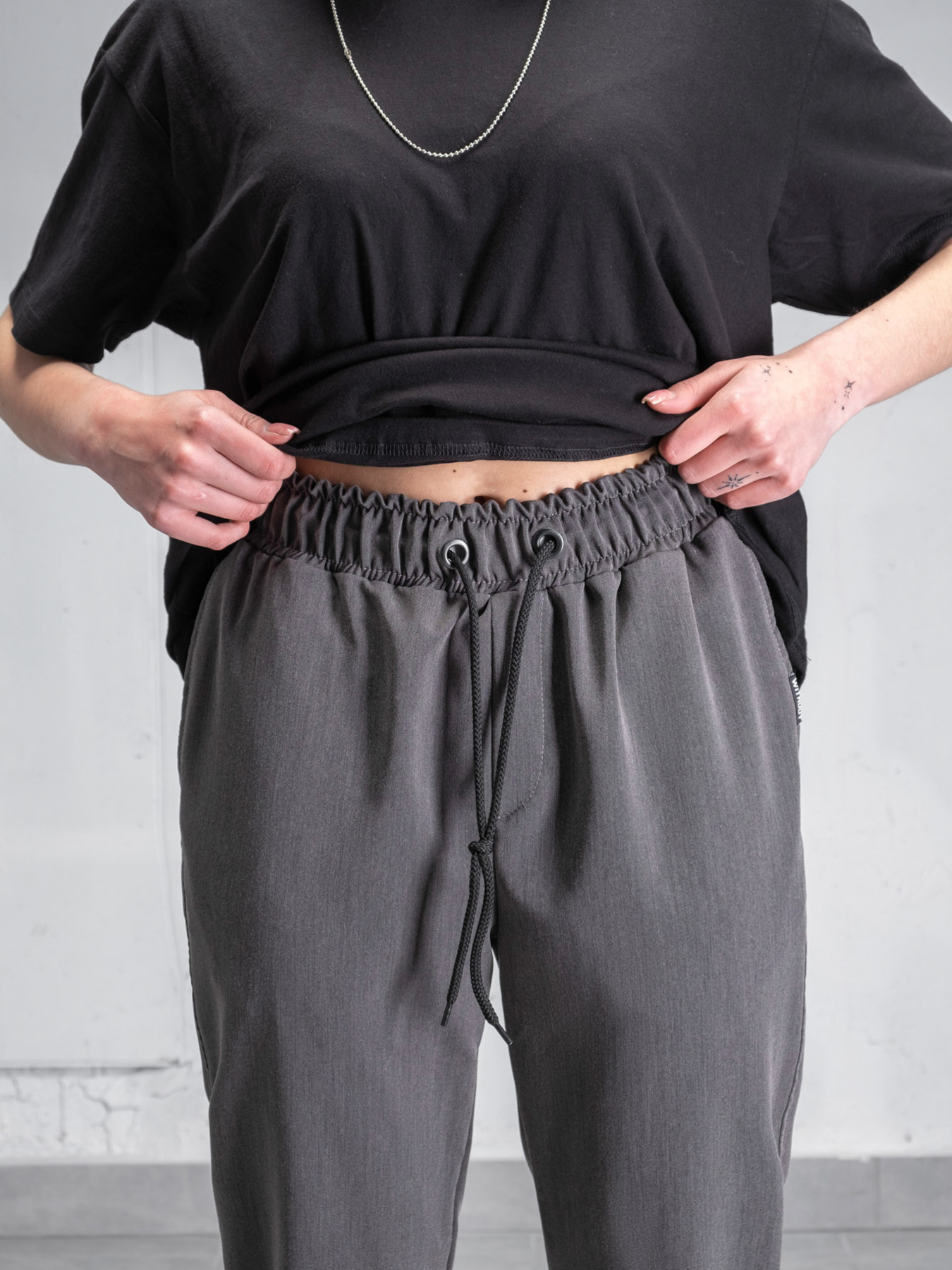 Повсякденні штани Without модель 8055066 Повсякденні штани Without модель 8055066 Фото