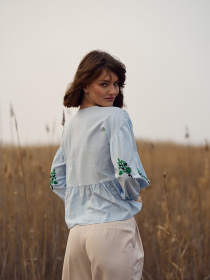 Голубая рубашка с вышивкой модель 43784 Голубая рубашка с вышивкой модель 43784 Фото