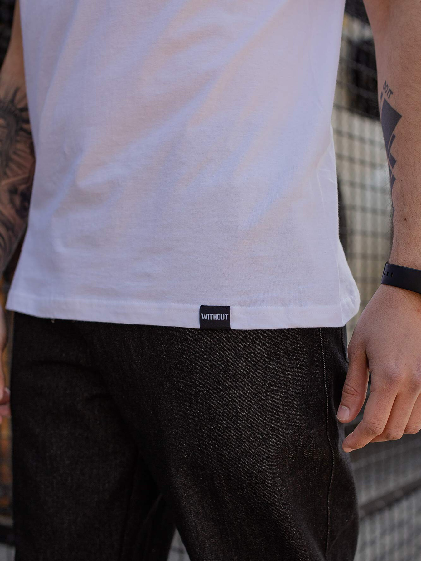 Футболка Without модель 8048448 Футболка Without модель 8048448 Фото