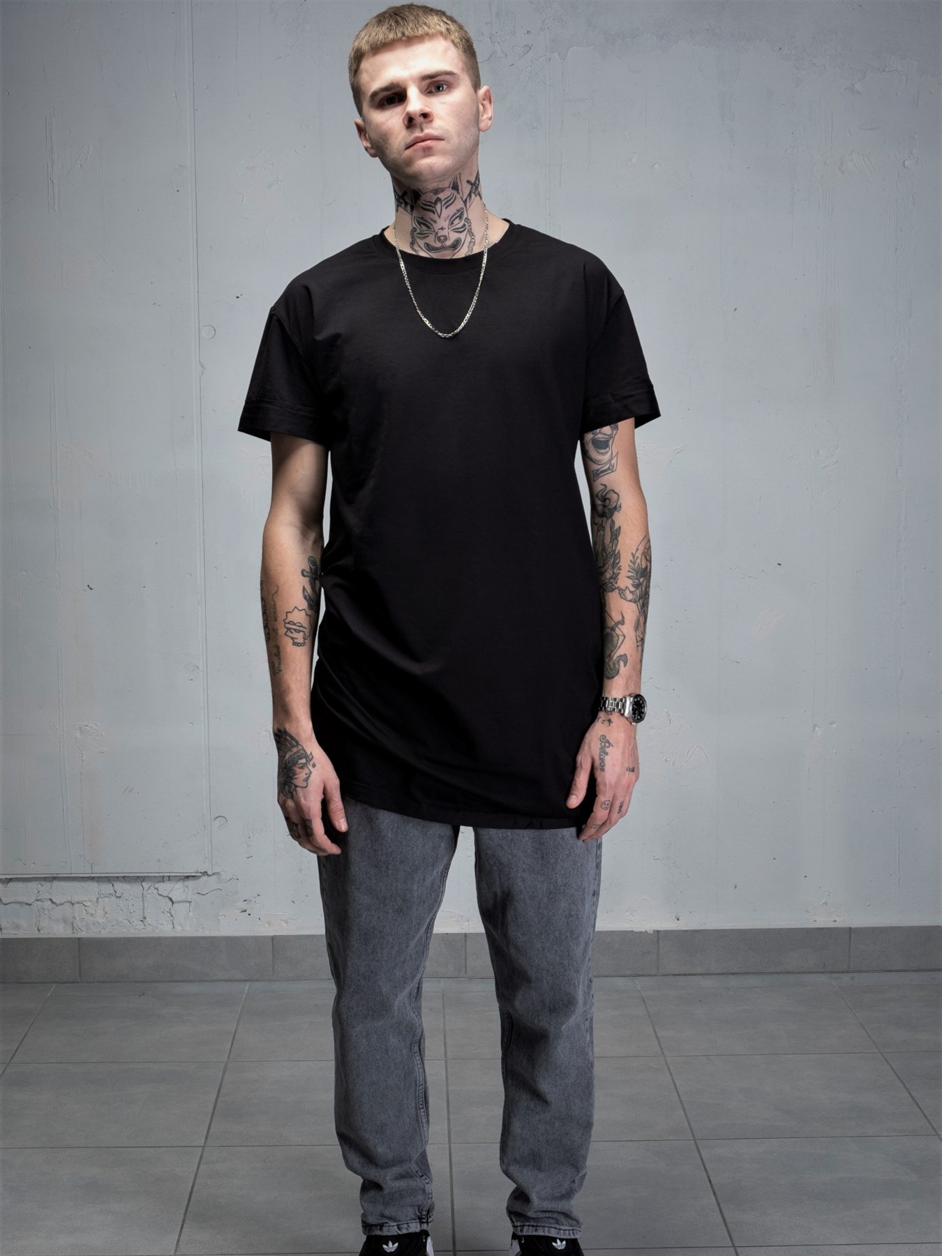 Футболка Without модель 8055033 Футболка Without модель 8055033 Фото