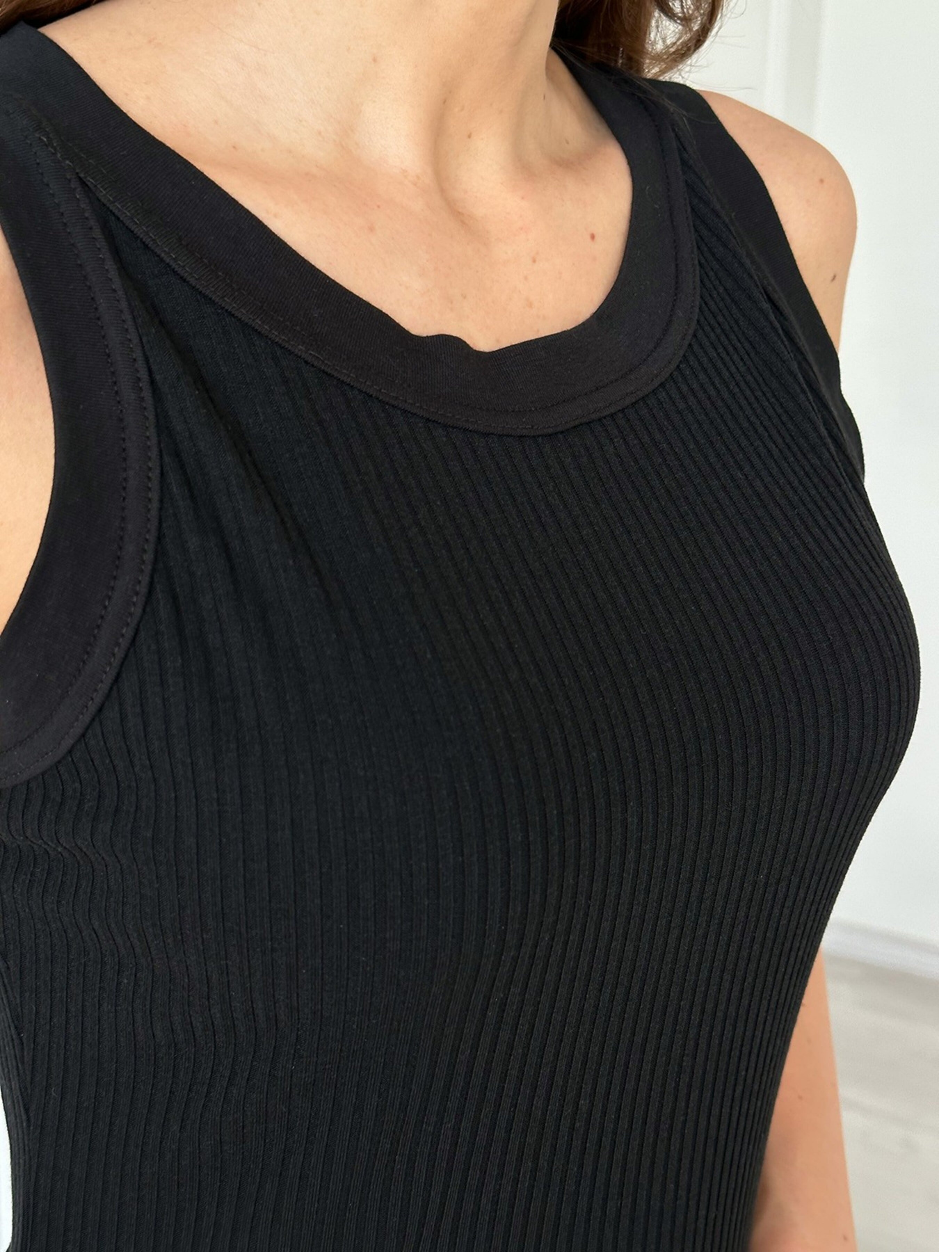 Майка ISSA Plus модель 13823_black Майка ISSA Plus модель 13823_black Фото