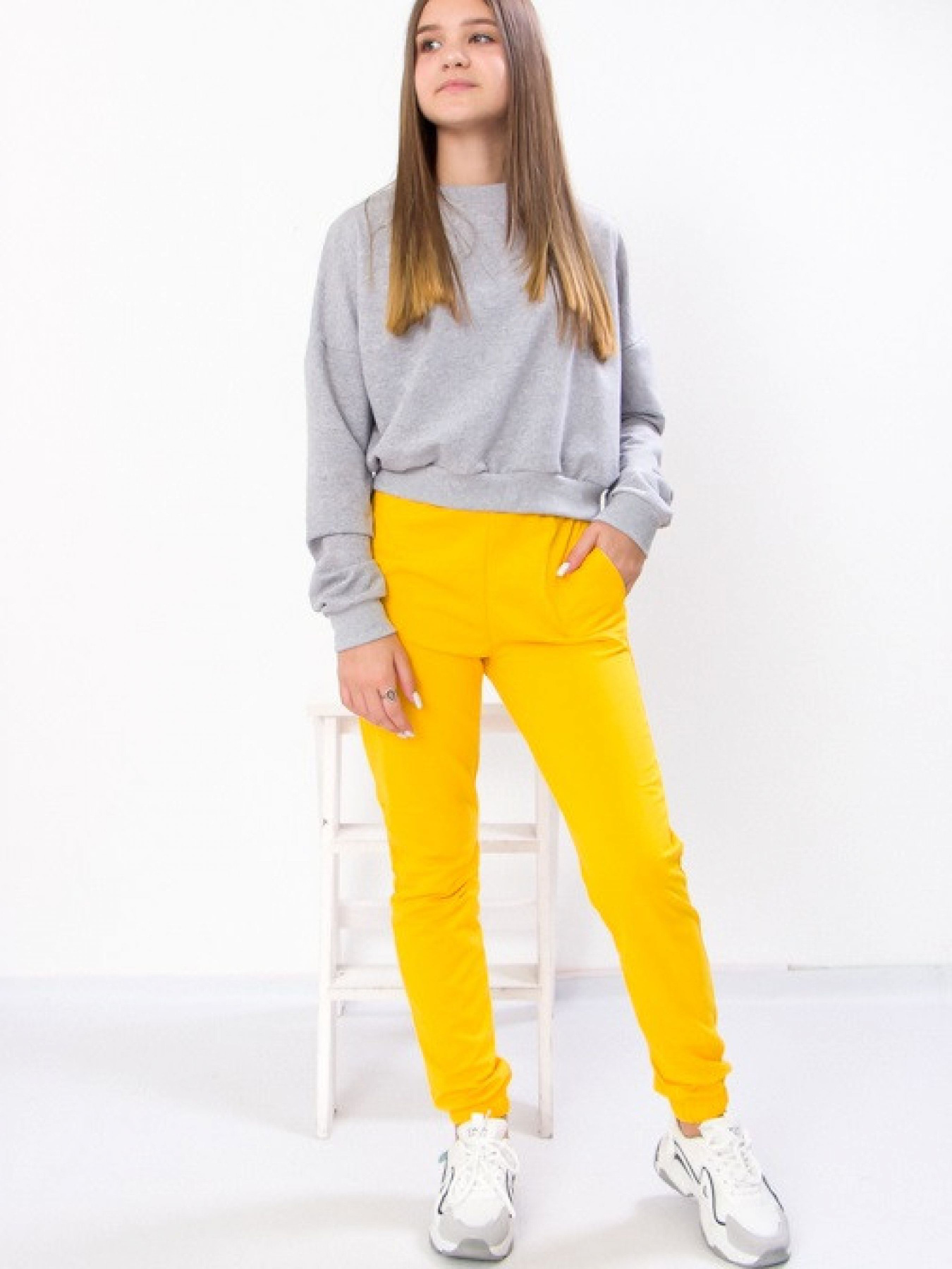 Джогери Носи своє модель 6060-057-5-burshtin Фото