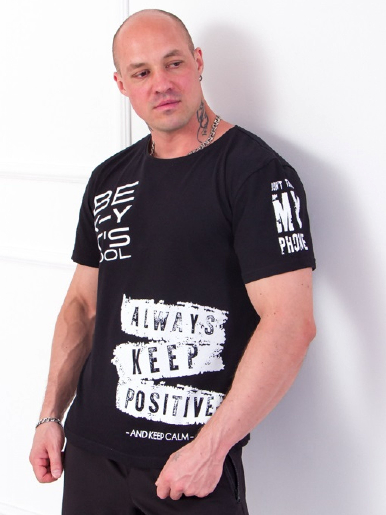 Футболка Носи своє модель 8012-001-33-4-chornij-k-y Фото