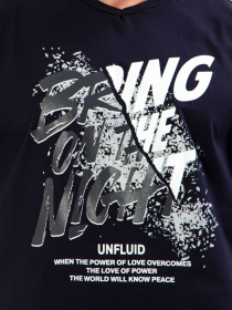 Футболка Носи своє модель 8299-001-33-chorn-sinj-nadpisi Футболка Носи своє модель 8299-001-33-chorn-sinj-nadpisi Фото