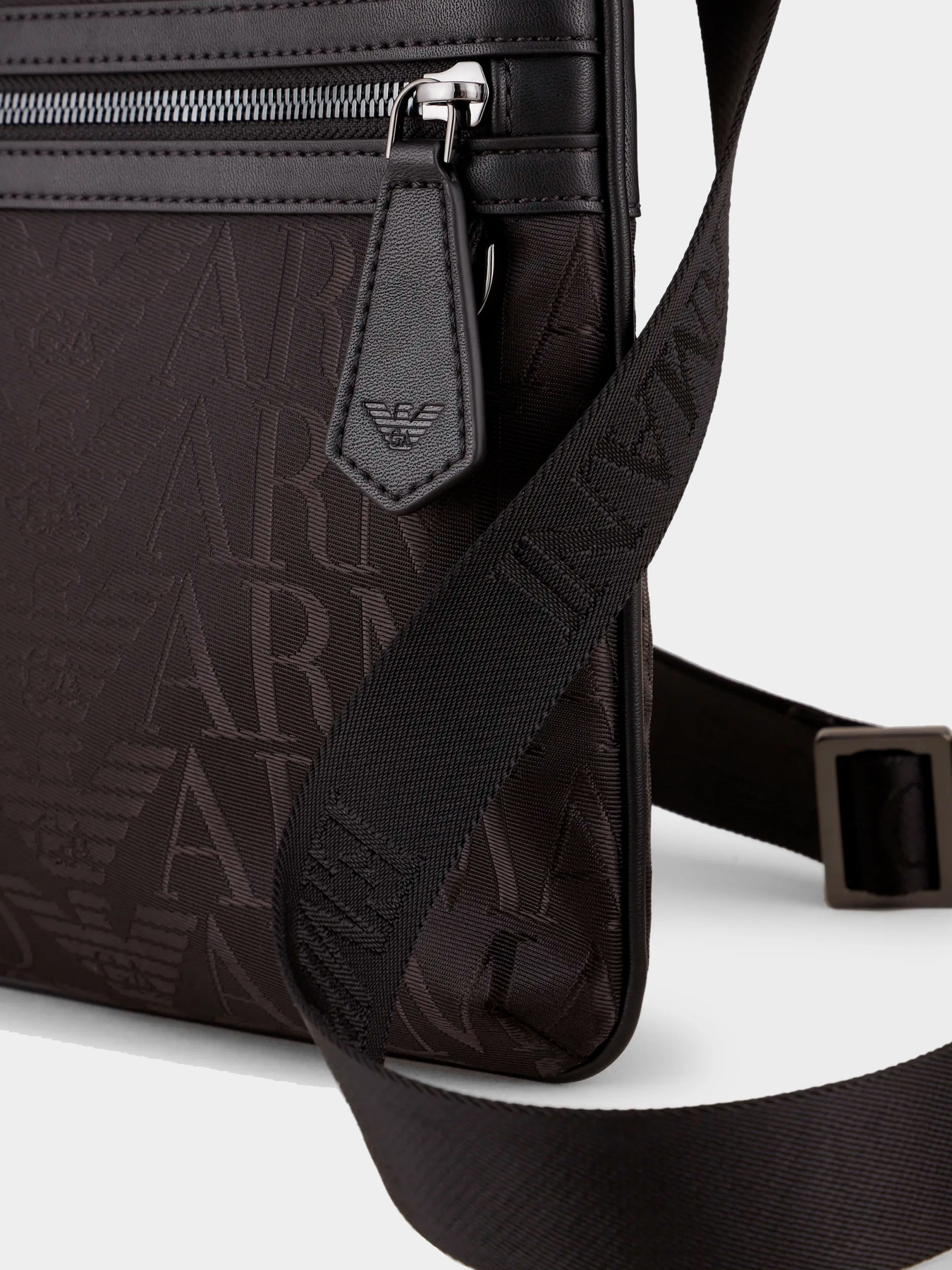 Сумки Emporio Armani модель Y4M185-Y152J-81073 Фото