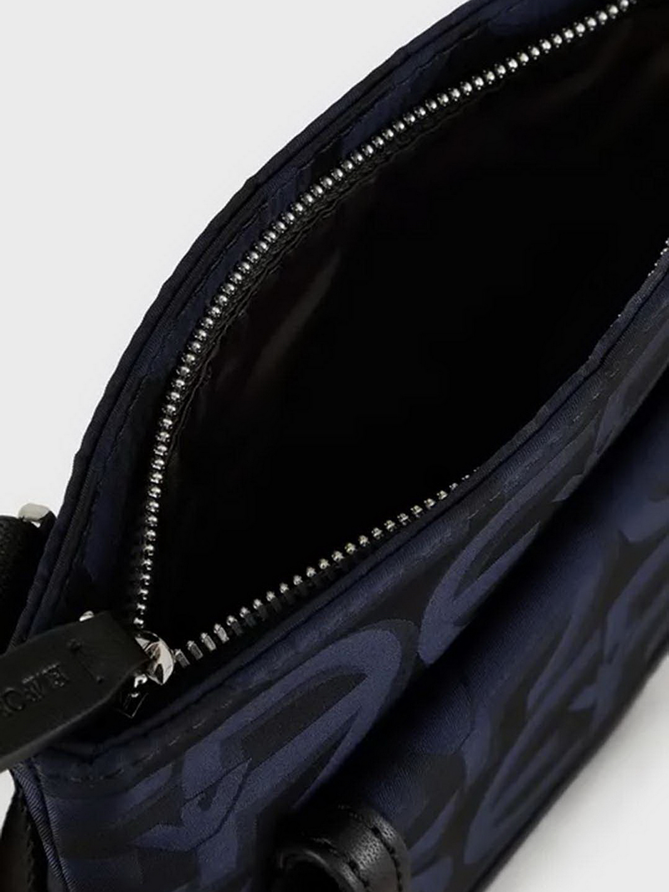 Сумки Emporio Armani модель Y4R384-Y140E-88017 Фото
