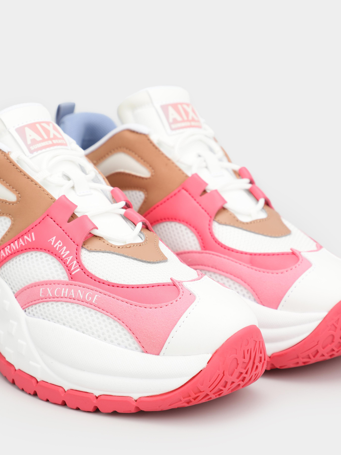 Кроссовки Armani Exchange модель XDX120-XV708-S572 Фото