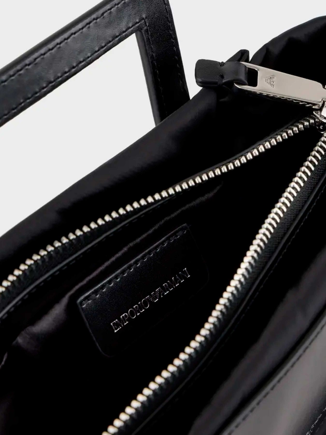 Сумки Emporio Armani модель Y3A151-YVM5E-80001 Фото