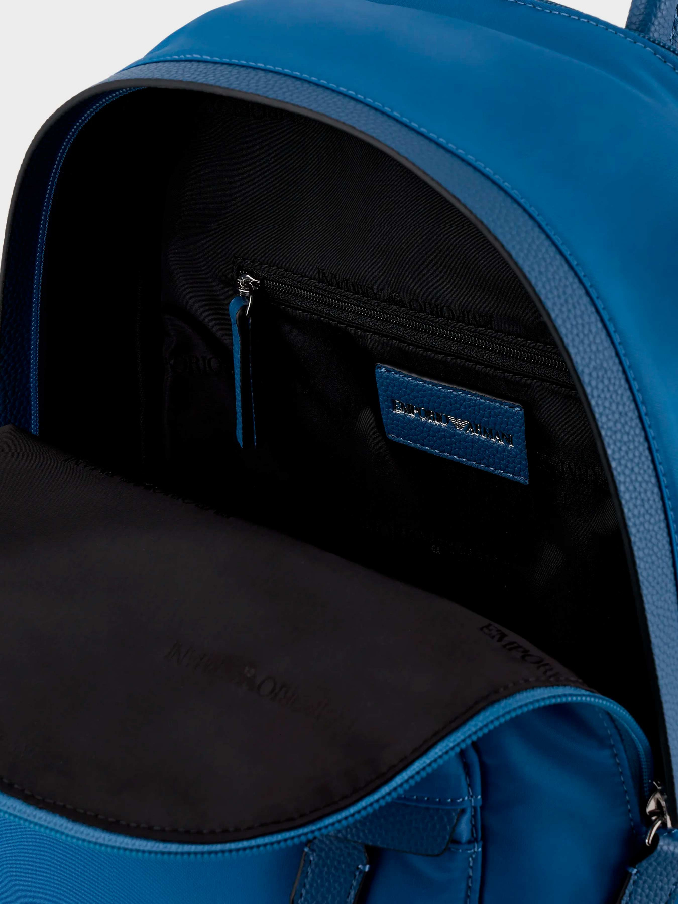 Рюкзаки Emporio Armani модель Y3L111-YVL7E-80214 Фото