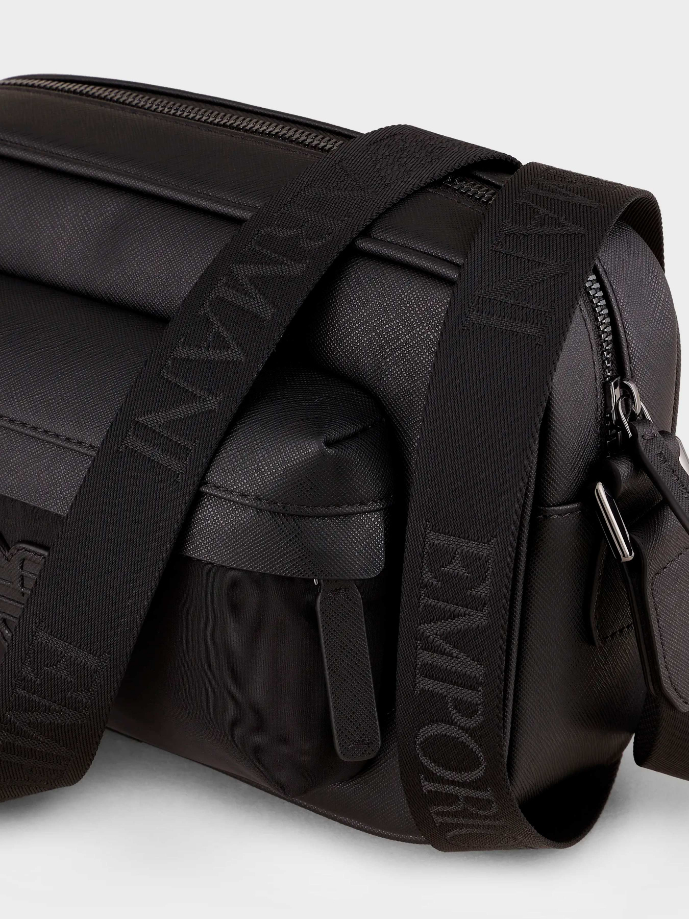 Сумки Emporio Armani модель Y4M360-Y216J-81073 Фото
