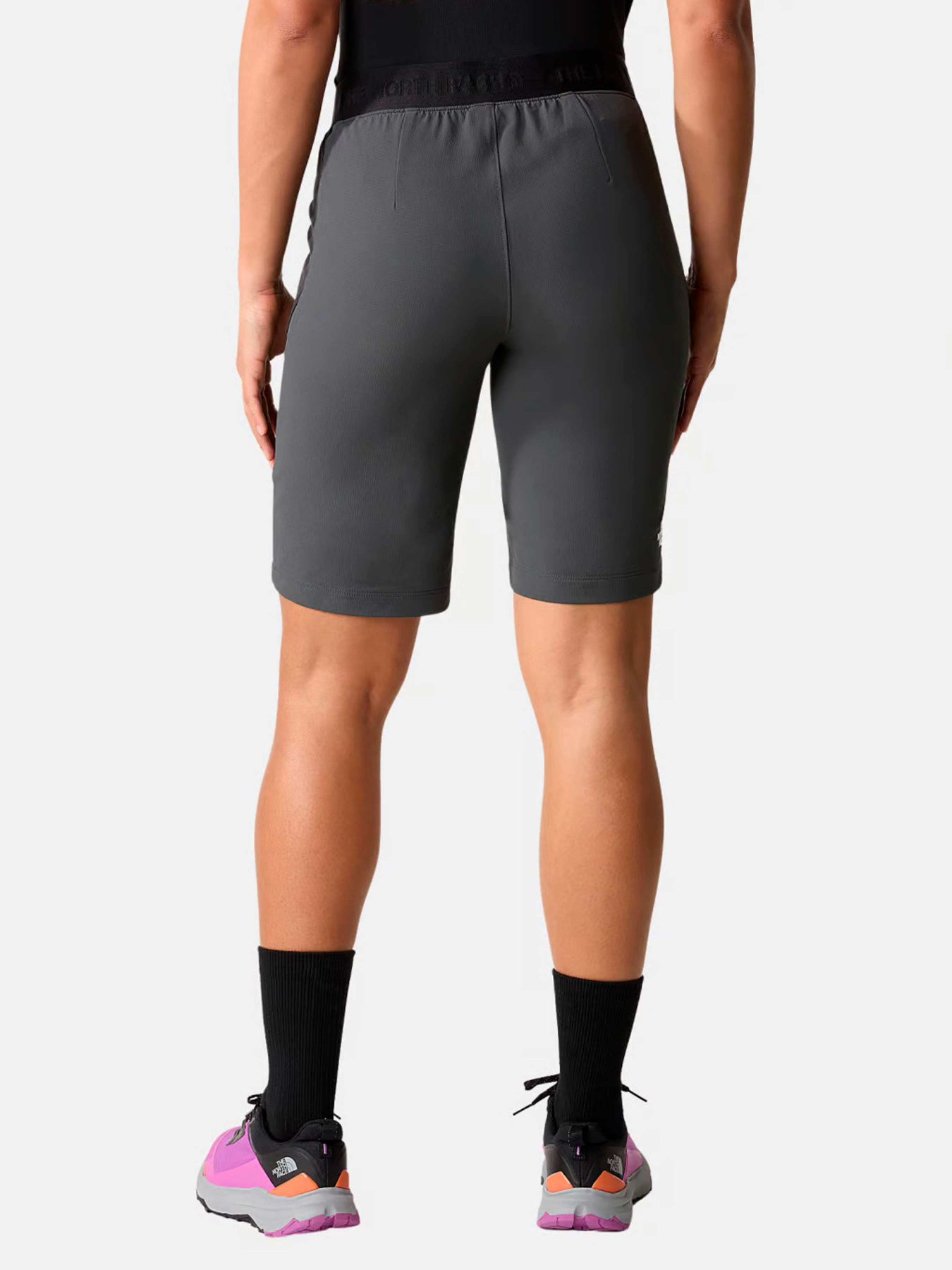 Шорты The North Face модель NF0A825IKT01 Фото