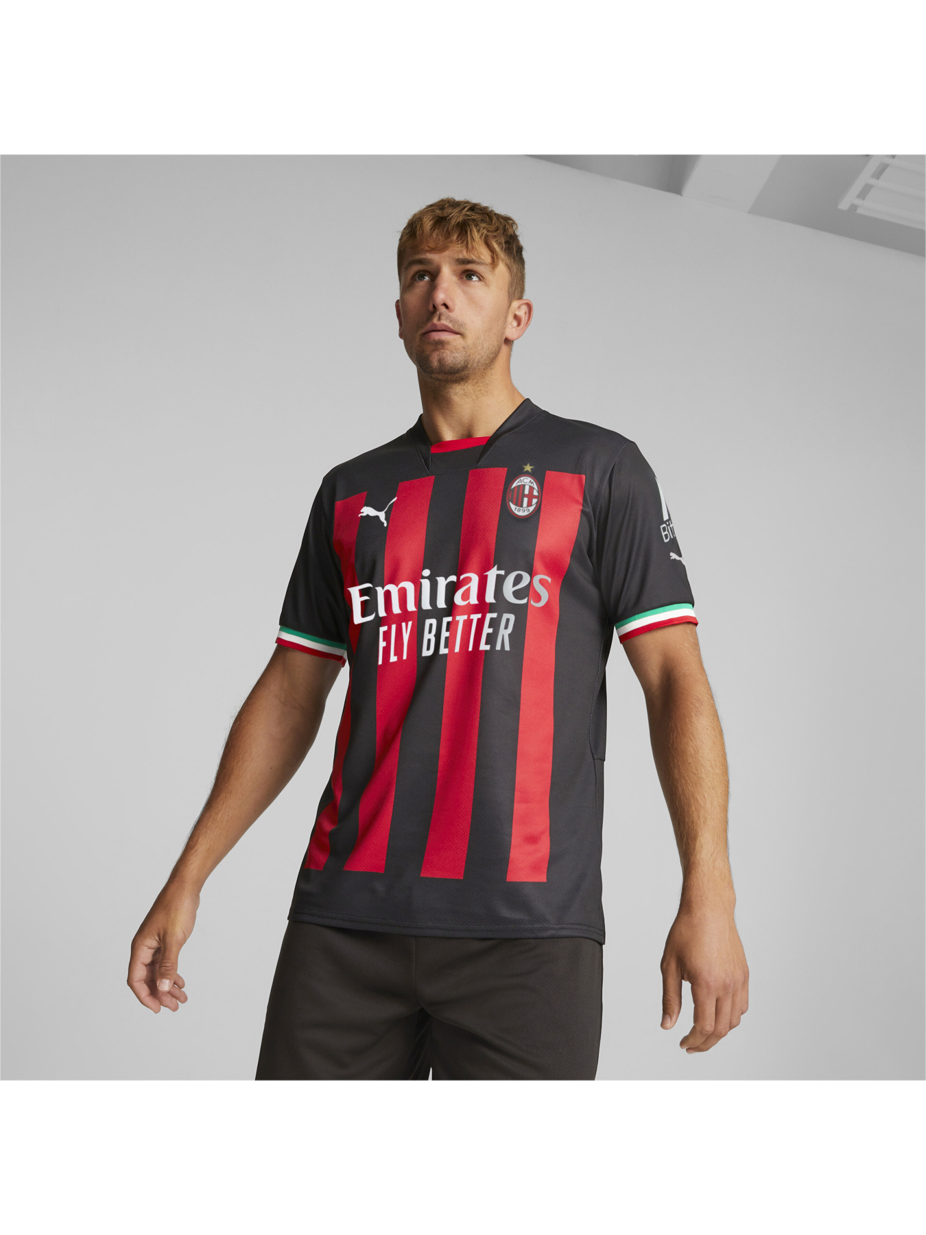 Спортивная футболка PUMA модель 765824 Спортивная футболка PUMA модель 765824 Фото