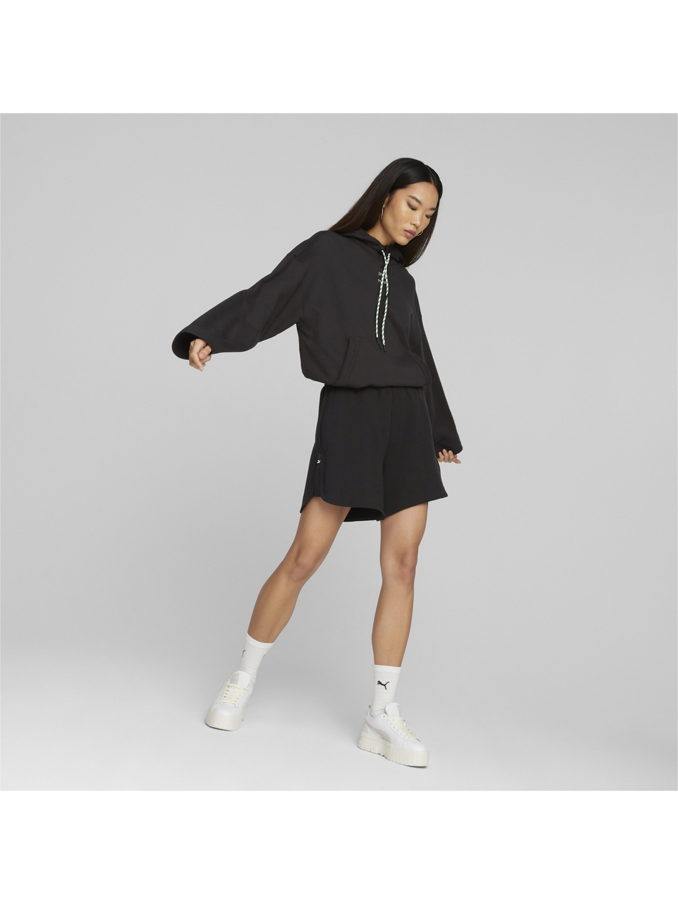 Шорти PUMA Downtown High Waist Shorts модель 538361 Шорти PUMA Downtown High Waist Shorts модель 538361 Фото