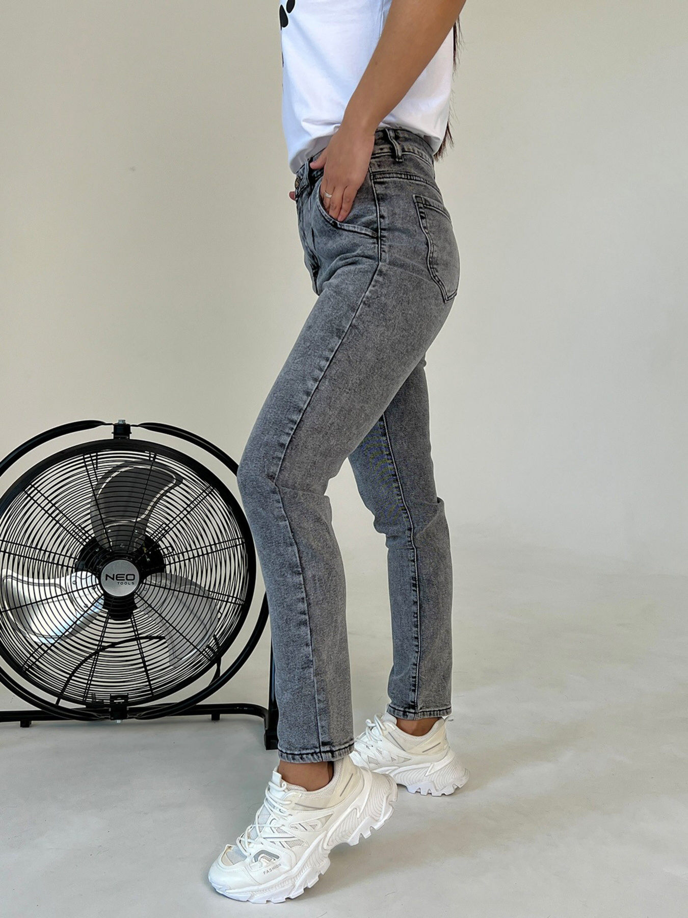 Джинсы мом ISSA Plus модель WN20-415_grey Фото