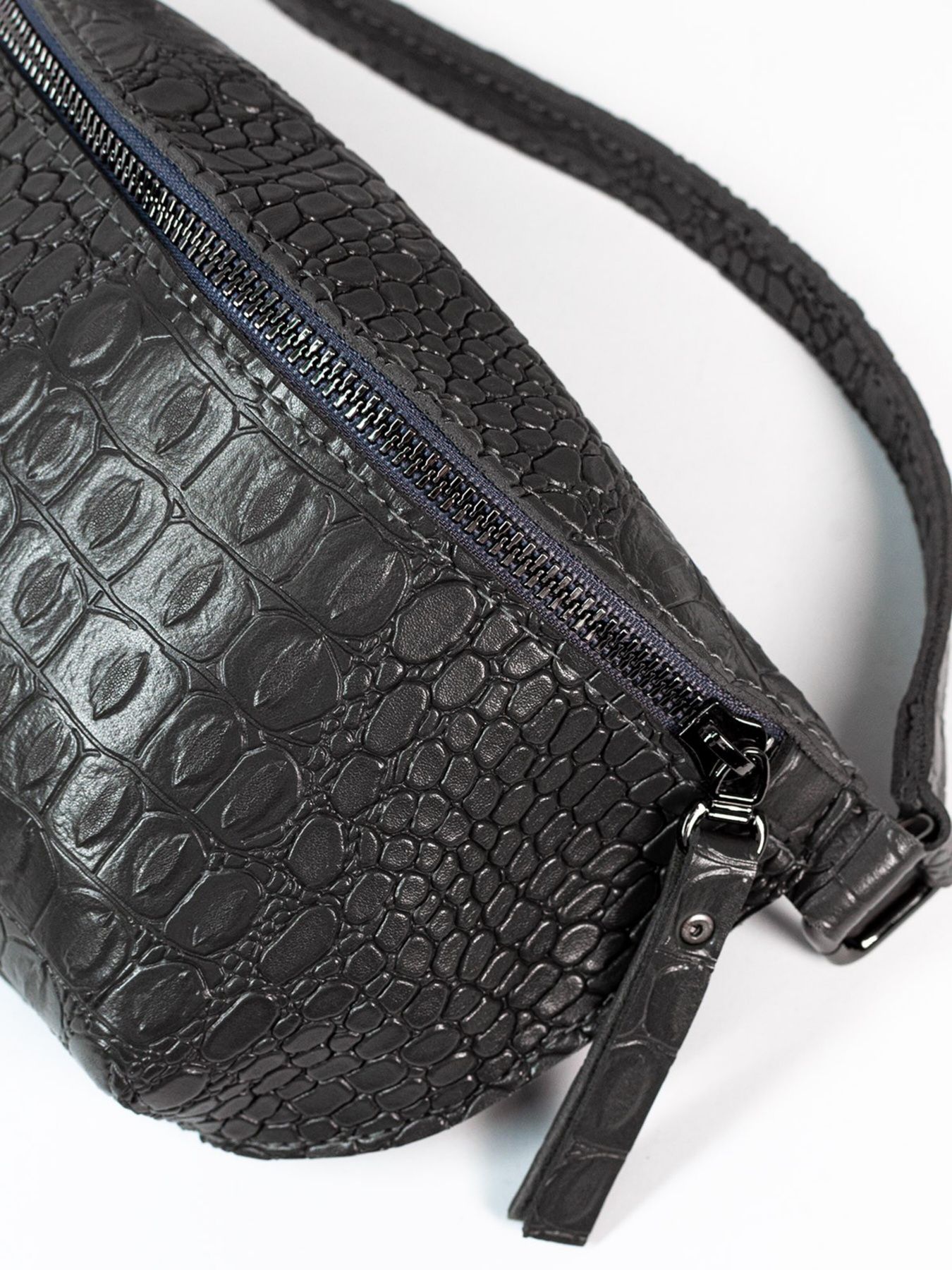 Поясная сумка ISSA Plus модель SU3-174_black Фото