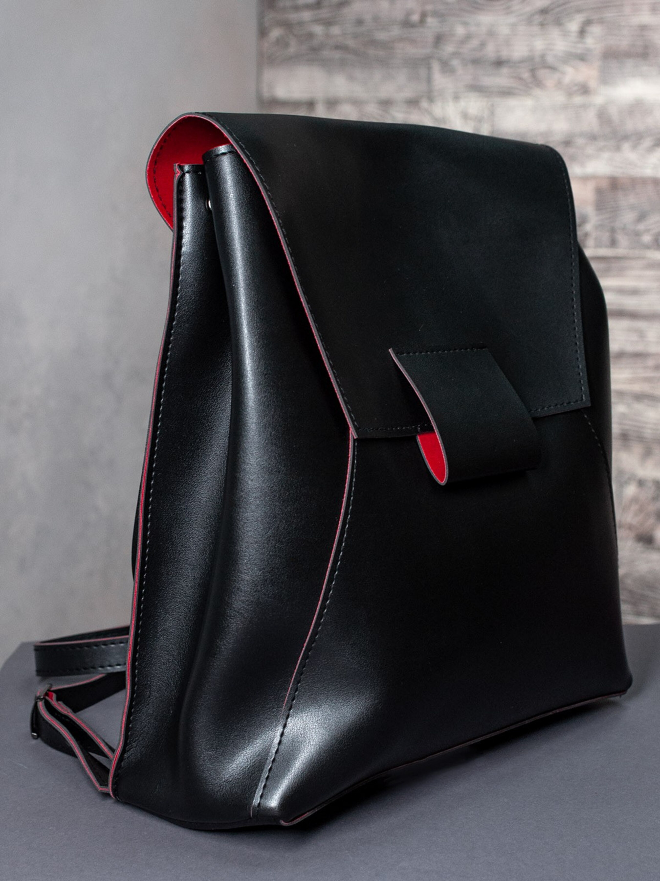 Рюкзак ISSA Plus модель SU3-178_blackred Фото