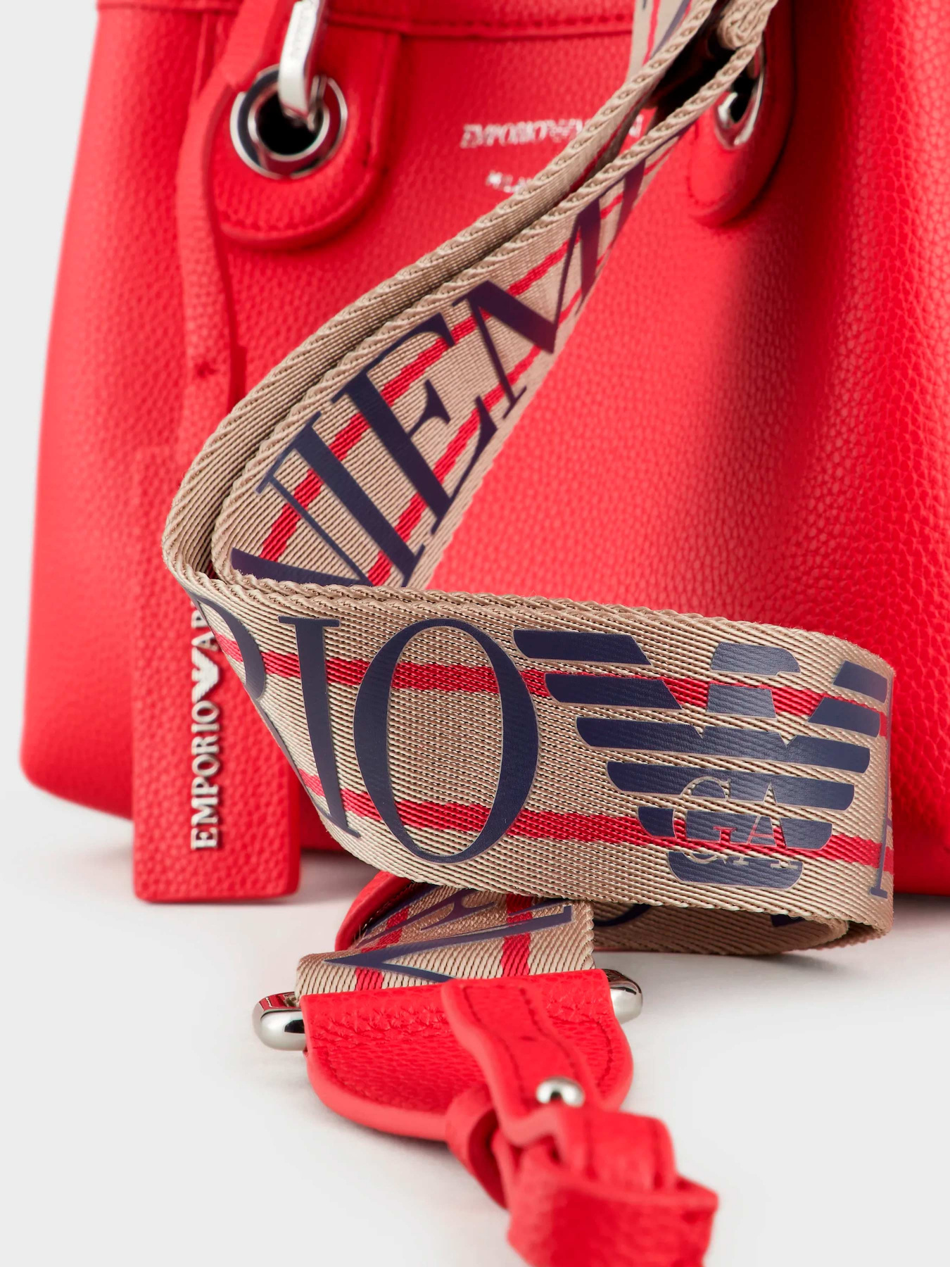 Сумки Emporio Armani модель Y3D176-YFO5E-89530 Фото