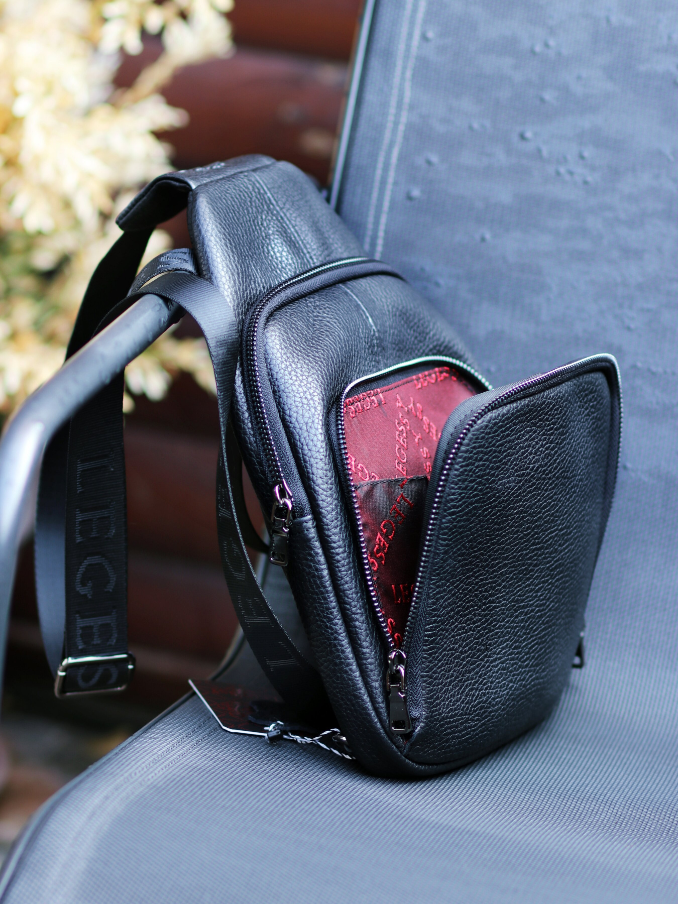 Мессенджер Legessy модель F_018_2_B Фото