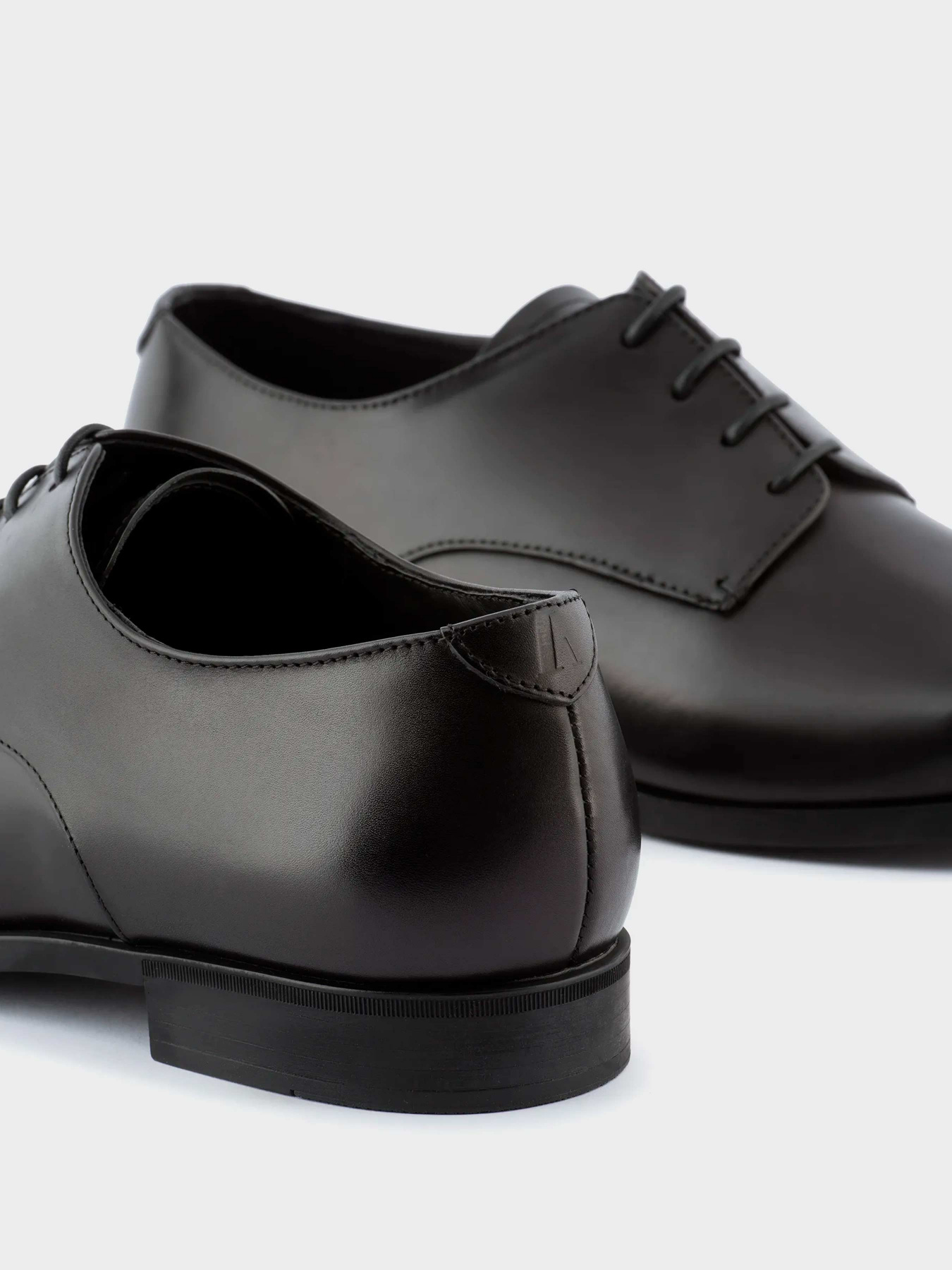 Туфли и лоферы Emporio Armani модель X4C587-XF312-00002 Фото