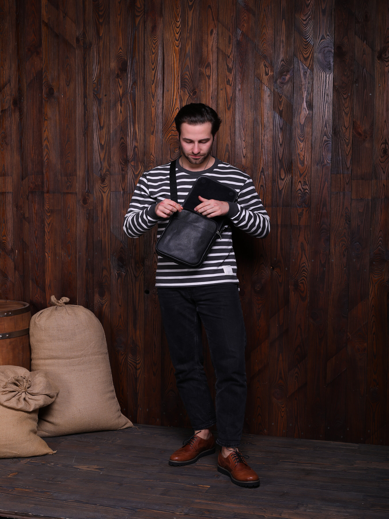 Мессенджер Legessy модель F_015_3_B Фото