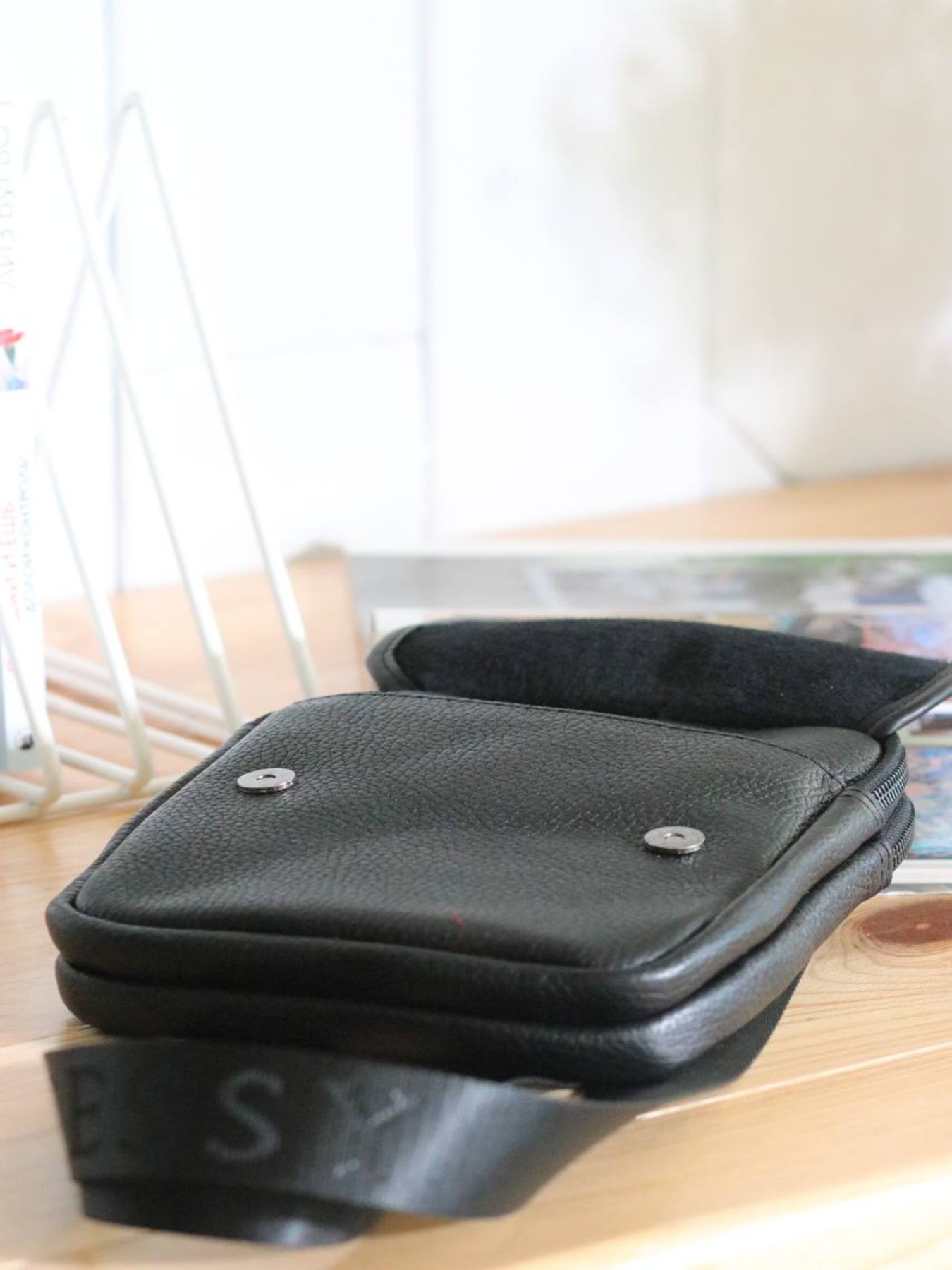 Мессенджер Legessy модель F_012_1_G Фото