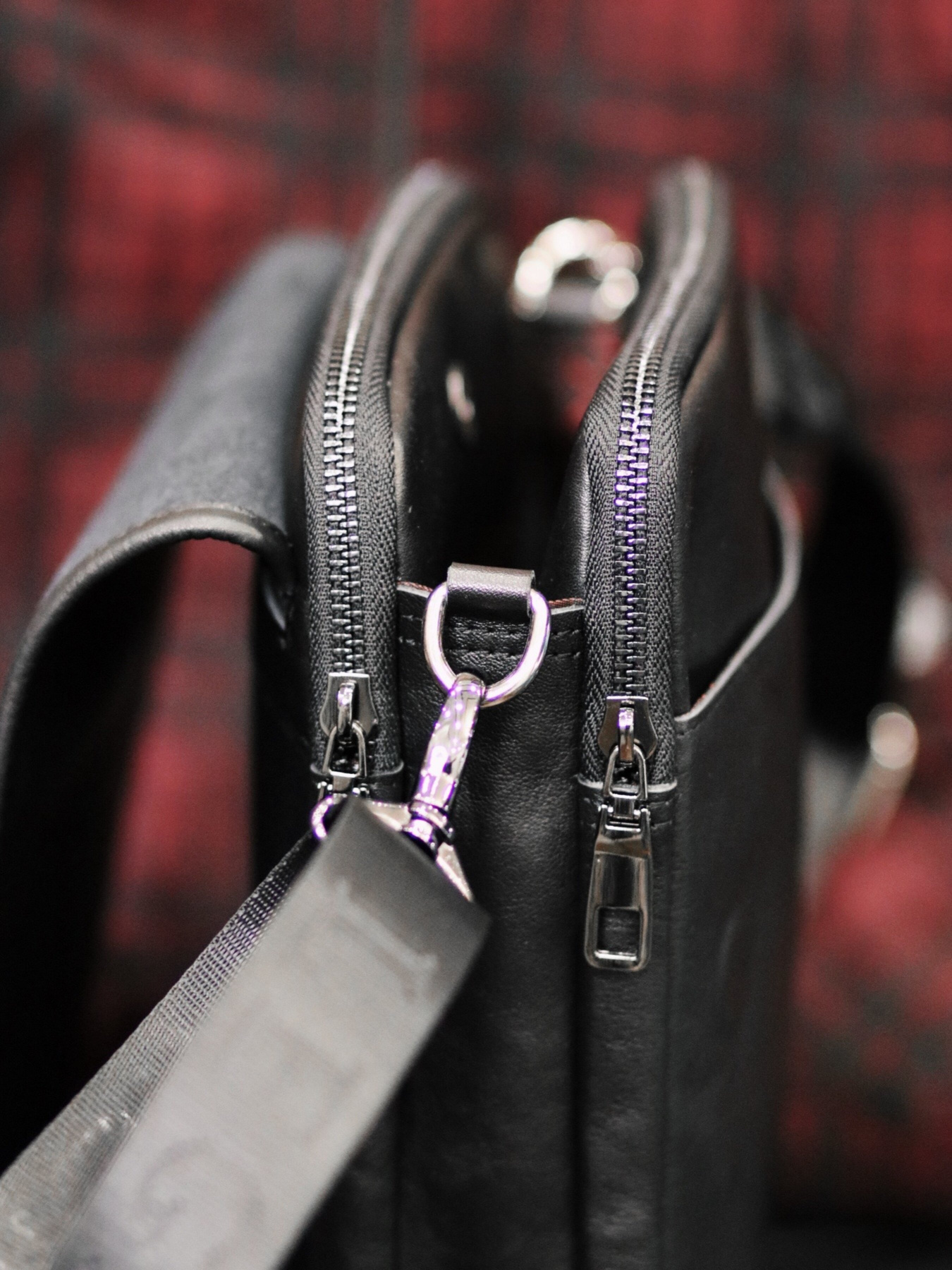 Мессенджер Legessy модель V_015_3_B Фото