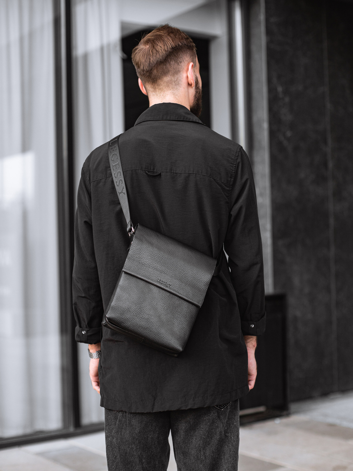 Мессенджер Legessy модель F_037_3_B Фото