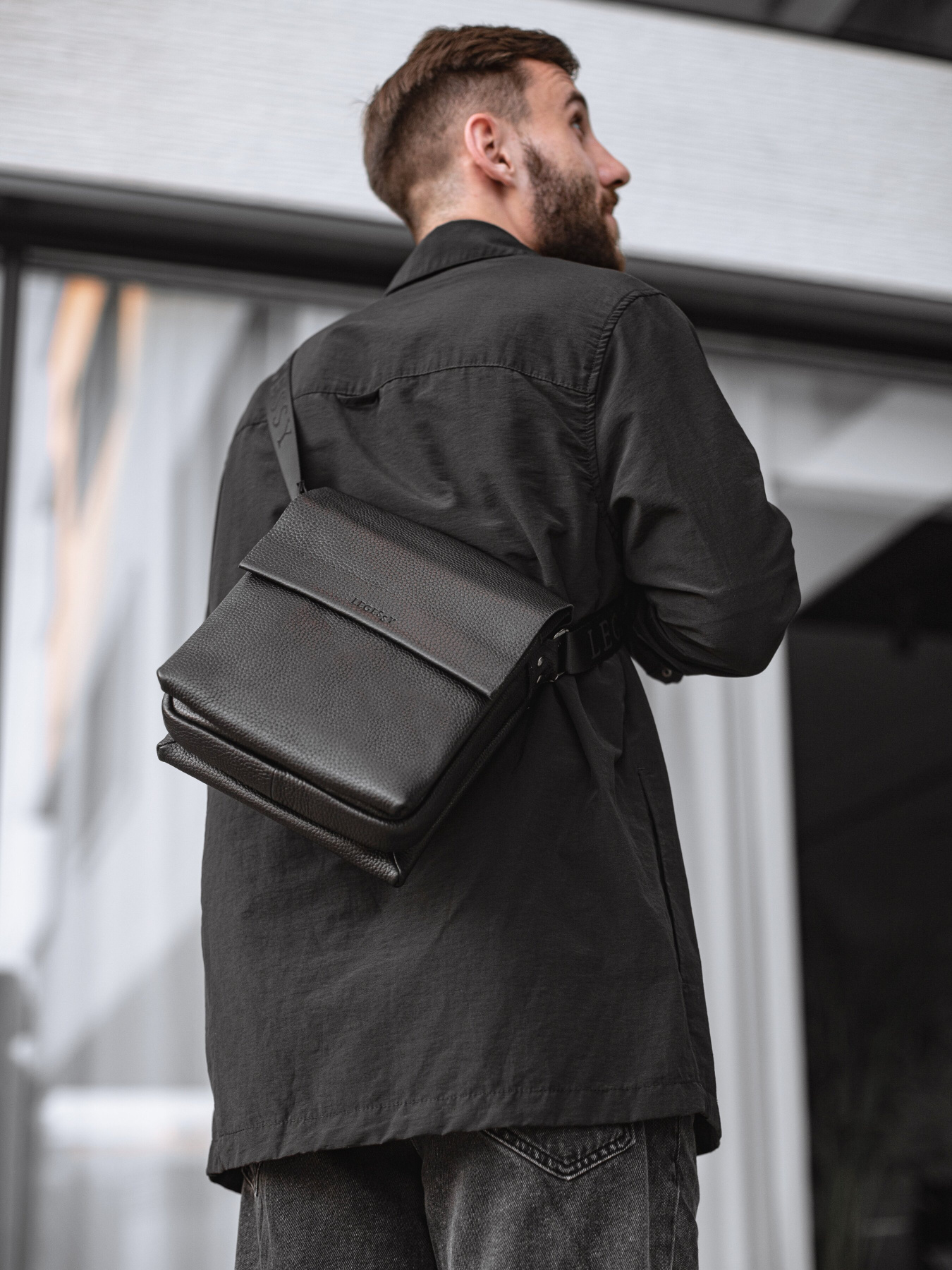 Мессенджер Legessy модель F_037_3_B Фото