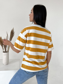 Футболка ISSA Plus модель WN20-431_mustard Футболка ISSA Plus модель WN20-431_mustard Фото