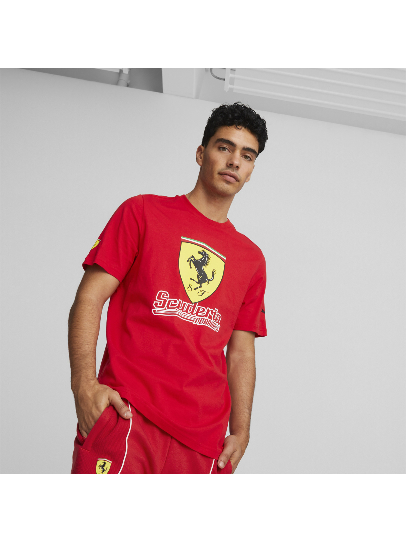 Футболка PUMA Ferrari Race B S Tee Hrtg модель 538186 Футболка PUMA Ferrari Race B S Tee Hrtg модель 538186 Фото