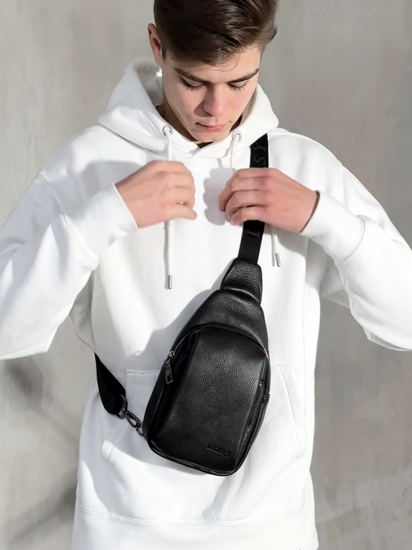 Мессенджер Legessy модель F_911_B Фото