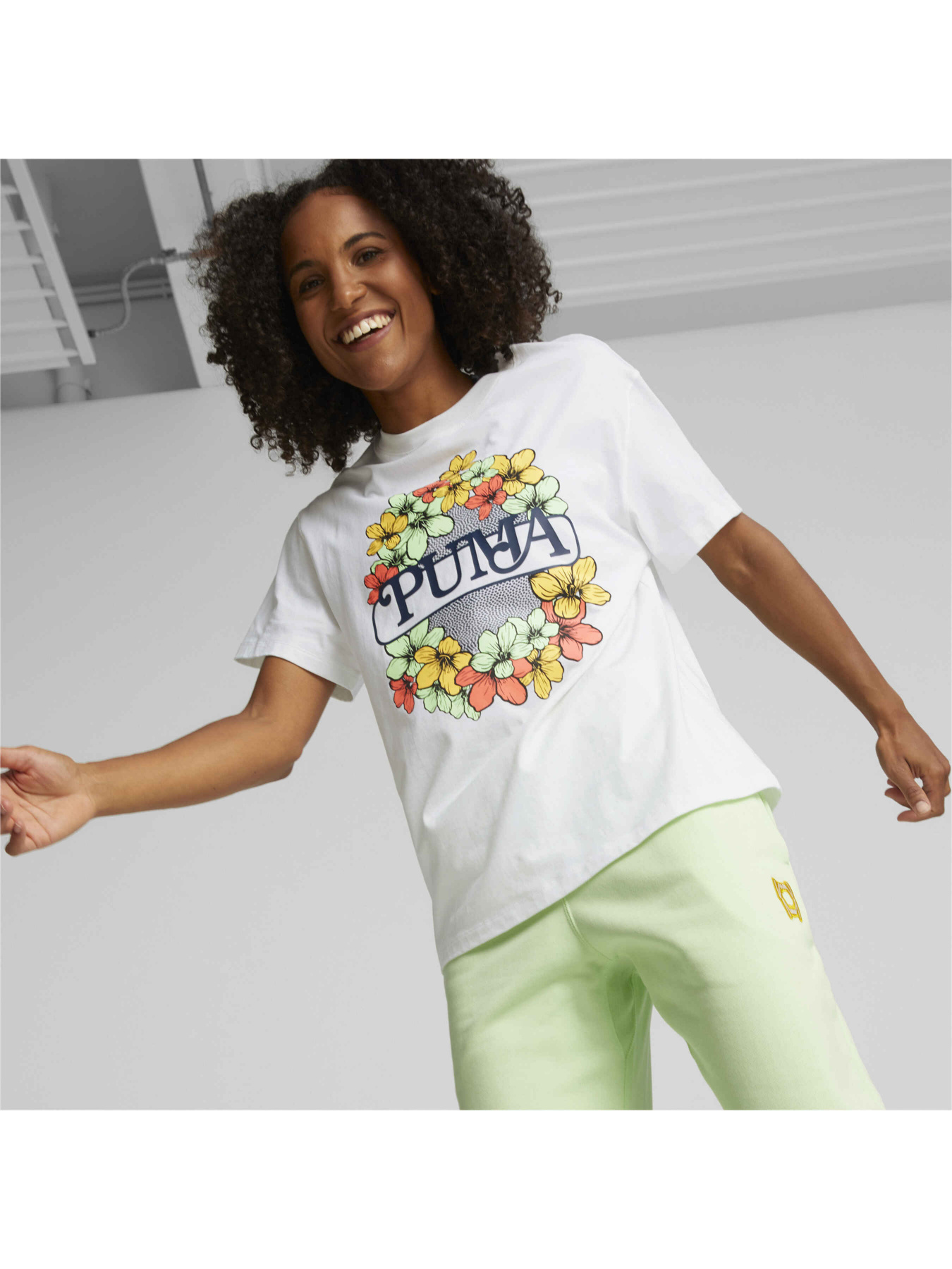 Спортивна футболка PUMA Mod Graphic Tee 1 модель 536198 Фото