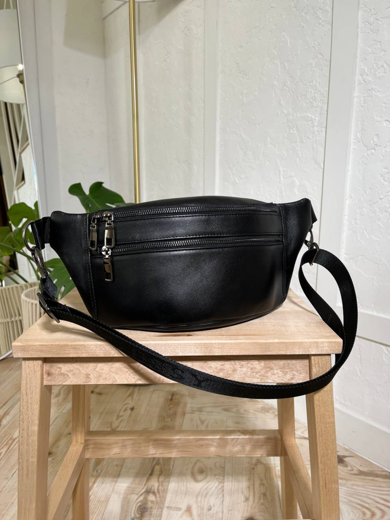 Поясна сумка Legessy модель V_133_B Фото