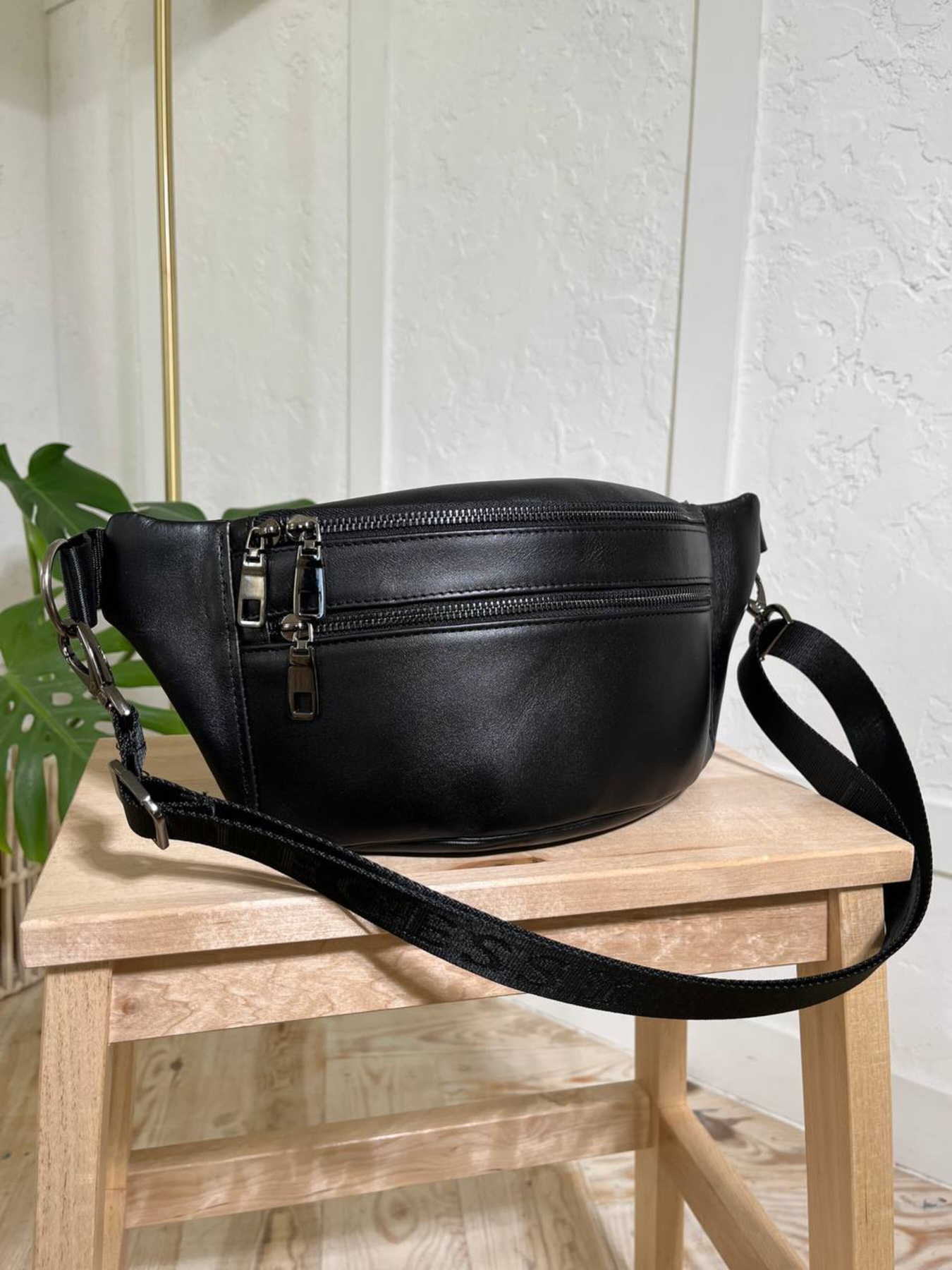 Поясна сумка Legessy модель V_133_B Фото