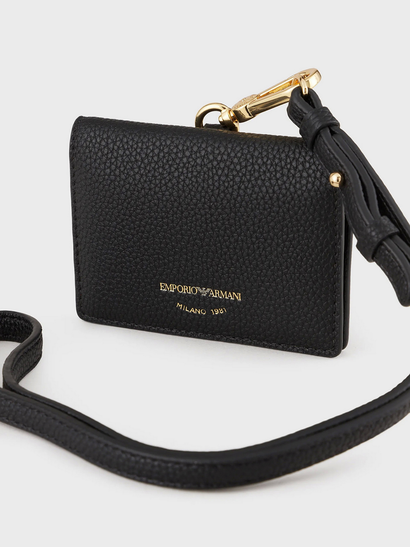 Косметички и холдеры Emporio Armani модель Y3H292-YFW9B-80001 Фото