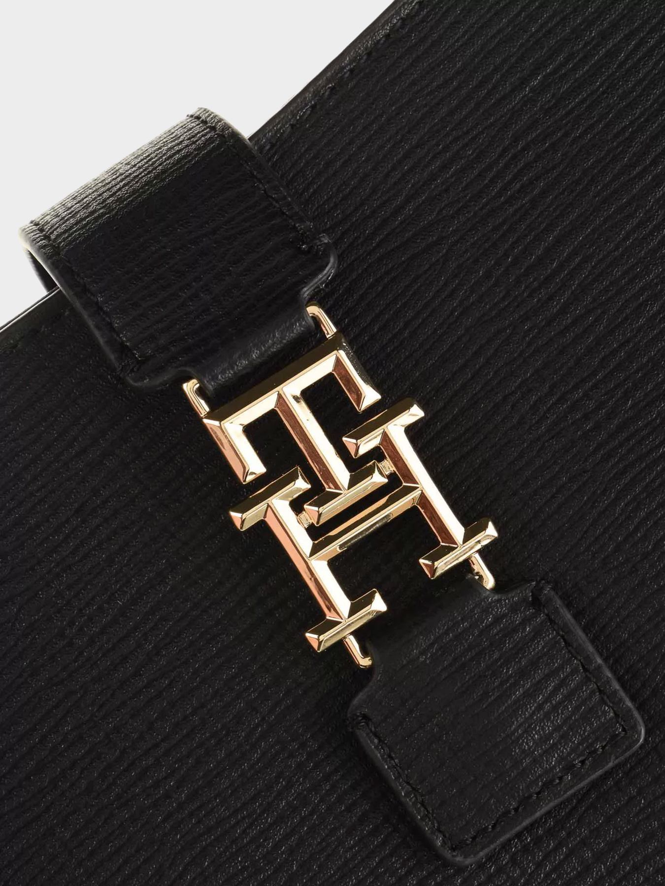 Сумки Tommy Hilfiger модель AW0AW14504-BDS Фото