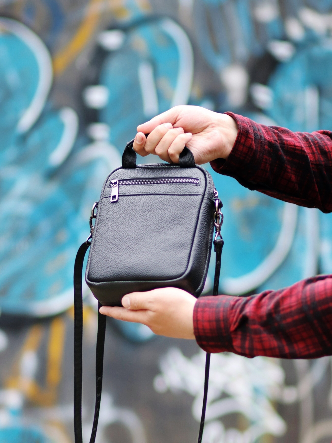 Мессенджер Legessy модель F_412_B Фото