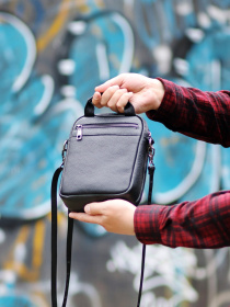 Мессенджер Legessy модель F_412_B Фото