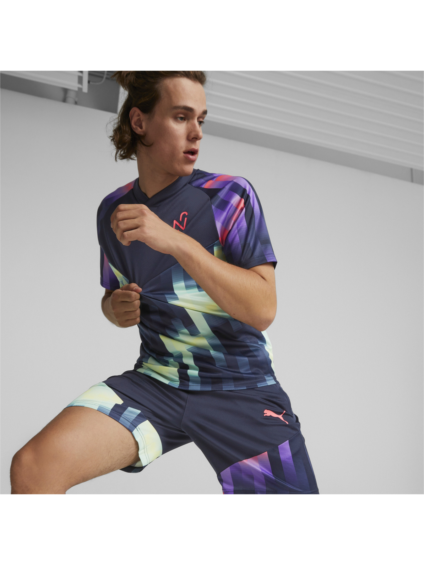 Спортивна футболка PUMA Neymar Jr 24/7 Jersey модель 605770 Спортивна футболка PUMA Neymar Jr 24/7 Jersey модель 605770 Фото