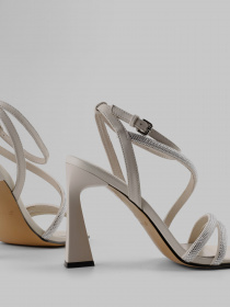 Босоніжки LeBERDES модель 00000015723 Фото