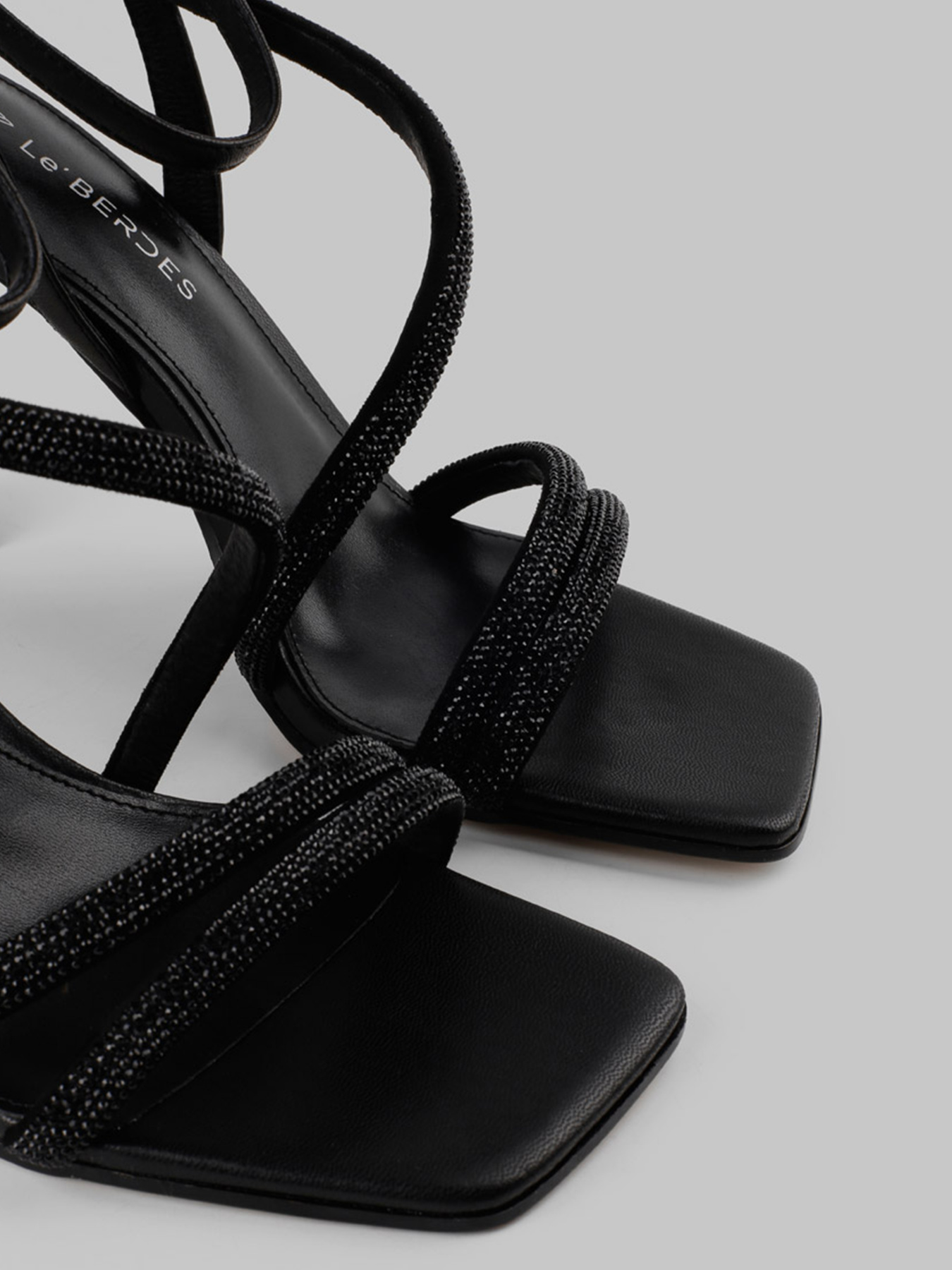 Босоножки LeBERDES модель 00000015724 Фото