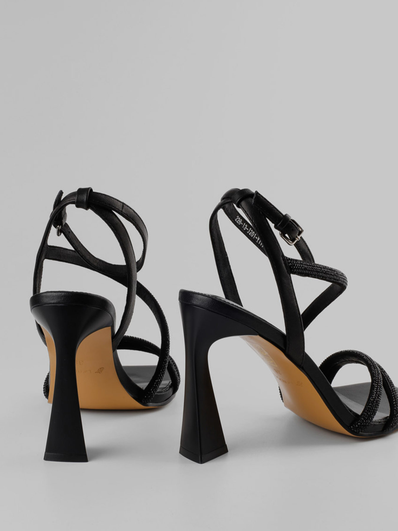 Босоніжки LeBERDES модель 00000015724 Фото